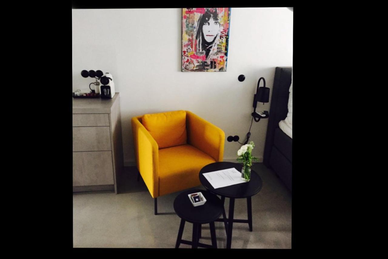 Square Rooms 8 Dusseldorf Ngoại thất bức ảnh