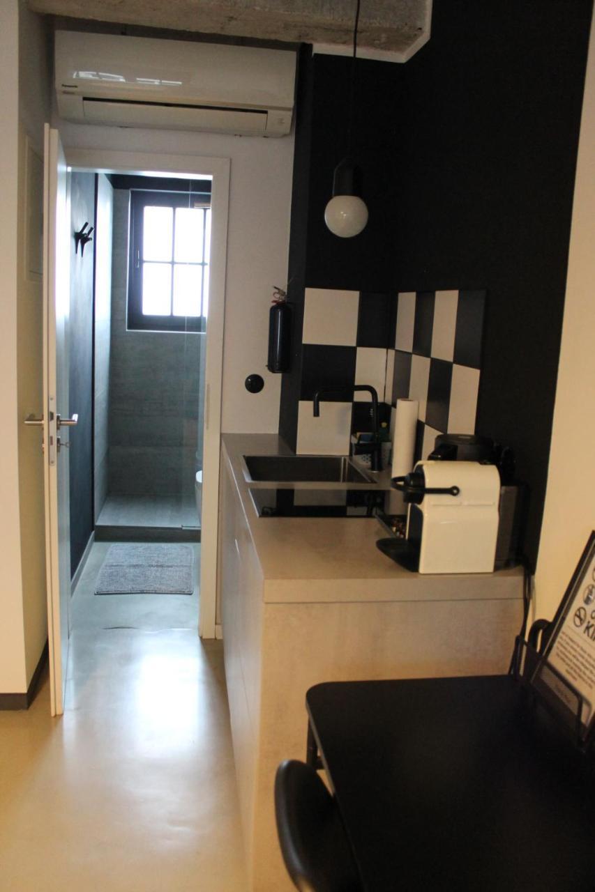 Square Rooms 8 Dusseldorf Ngoại thất bức ảnh