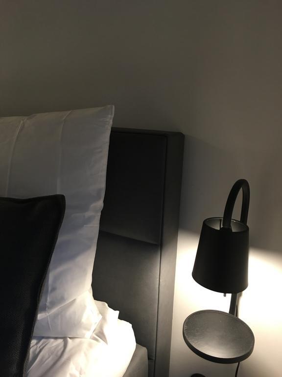 Square Rooms 8 Dusseldorf Ngoại thất bức ảnh