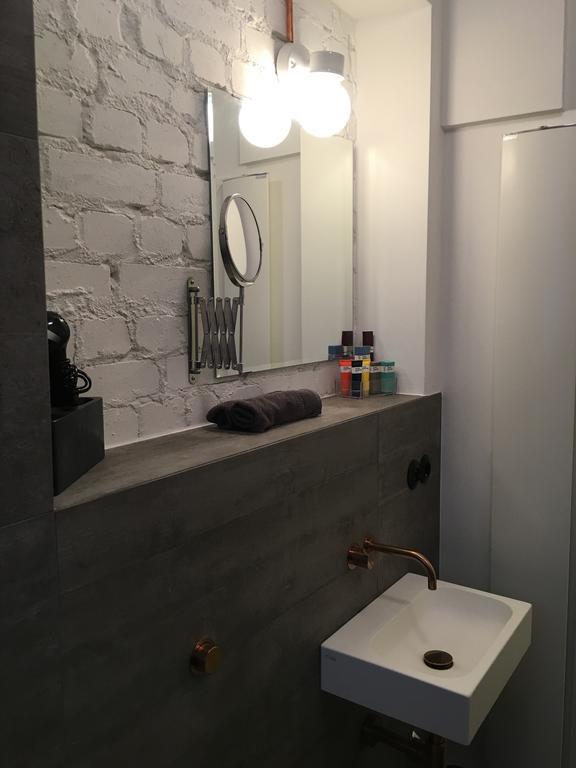 Square Rooms 8 Dusseldorf Ngoại thất bức ảnh