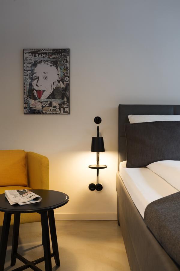 Square Rooms 8 Dusseldorf Ngoại thất bức ảnh